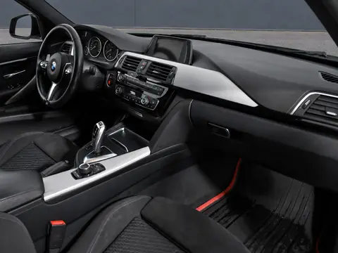 BMW 3 серии 2018, фото 6