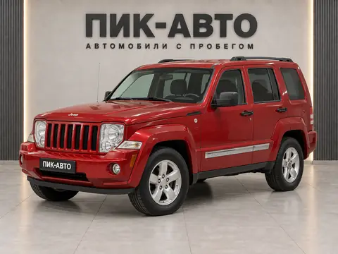 Jeep Cherokee 2008, вид спереди