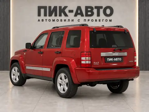 Jeep Cherokee 2008, вид сзади