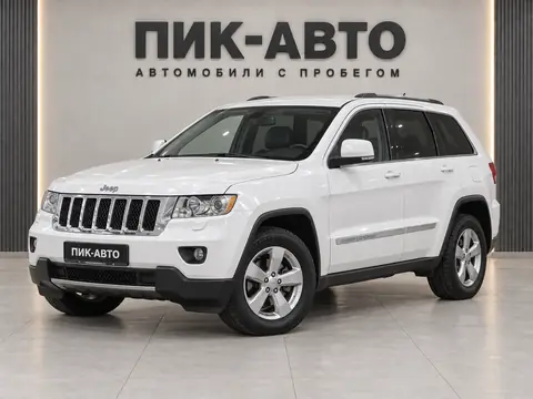 Jeep Grand Cherokee 2012, вид спереди