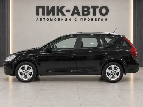 Kia Cee'd 2008, вид сбоку