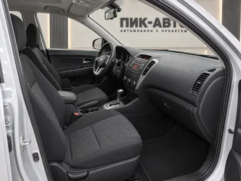 Kia Cee'd 2011, салон
