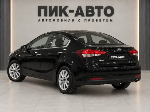 Kia Cerato 2017, вид сзади