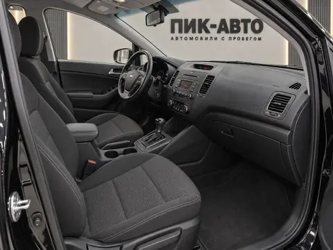 Kia Cerato 2017, салон