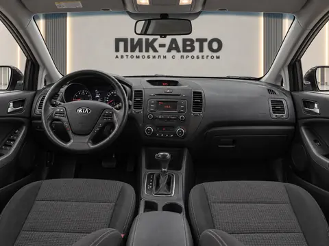 Kia Cerato 2017, панель приборов