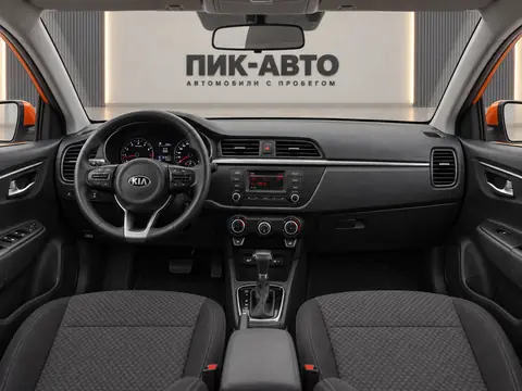 Kia Rio 2017, панель приборов