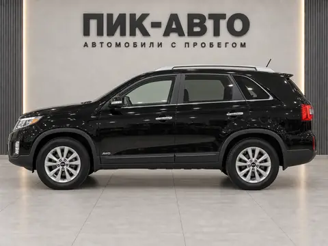 Kia Sorento 2014, вид сбоку