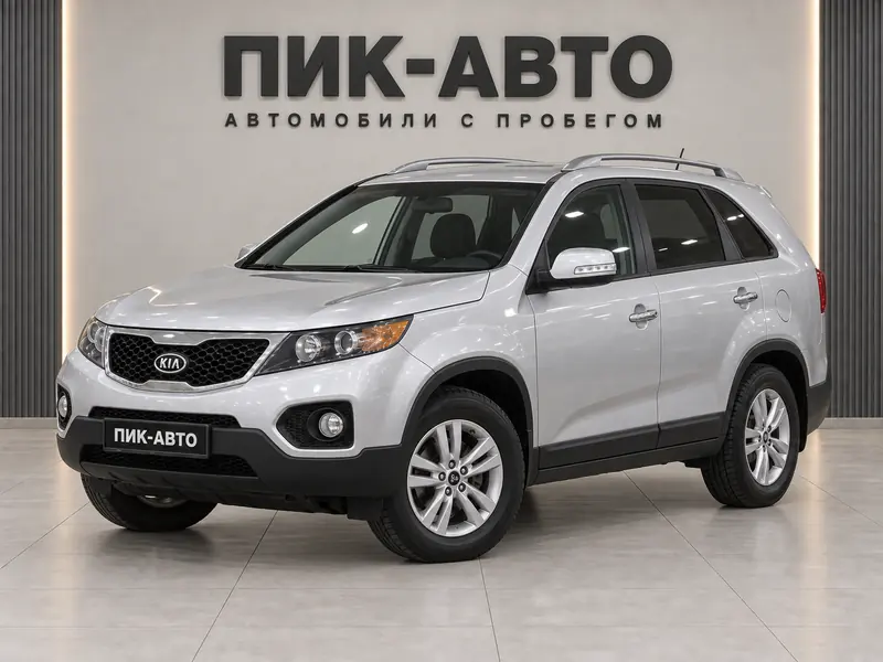 Kia Sorento 2012 — с пробегом, внедорожник, перламутрово-серебристый, вид спереди