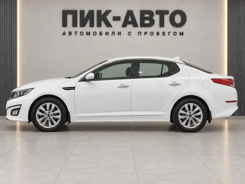 Kia Optima 2013, вид сбоку