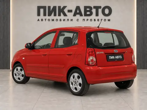 Kia Picanto 2006, вид сзади