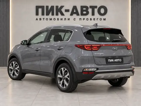 Kia Sportage 2021, вид сзади
