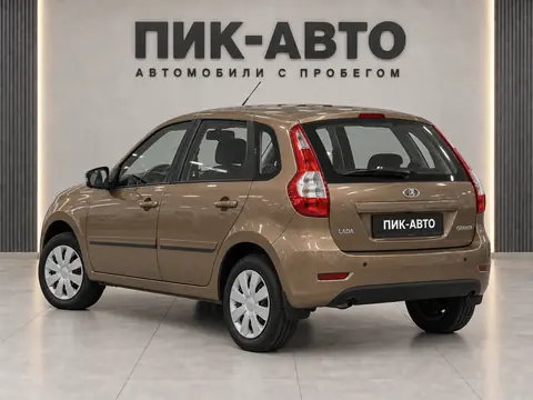 Lada Granta 2019, вид сзади