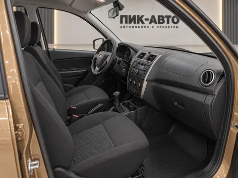 Lada Granta 2019, салон