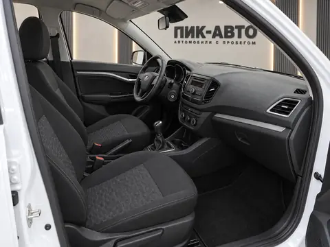 Lada Vesta 2018, салон