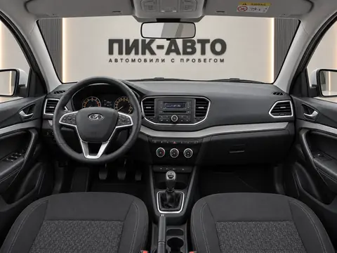 Lada Vesta 2023, панель приборов