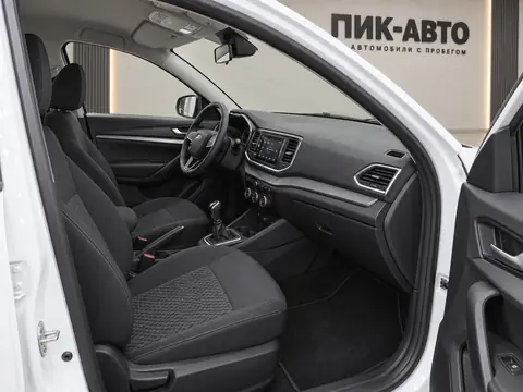 Lada Vesta 2023, салон