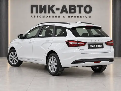 Lada Vesta 2023, вид сзади