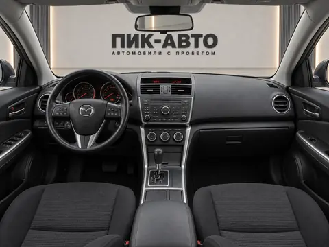 Mazda 6 2011, панель приборов