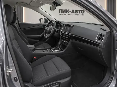 Mazda 6 2013, салон