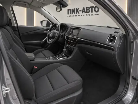 Mazda 6 2013, салон