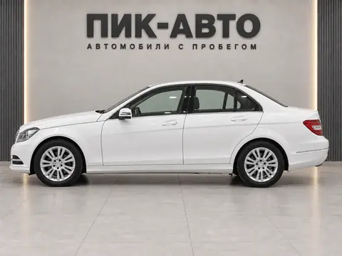Mercedes-Benz C 180 2013, вид сбоку