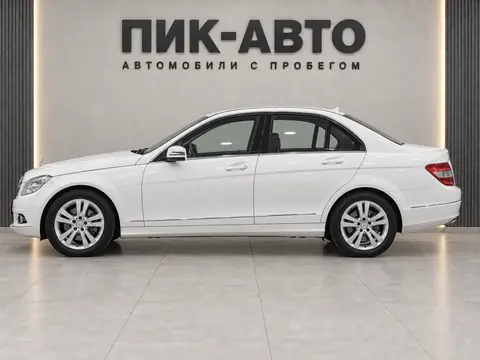 Mercedes-Benz C 180 CGI 2010, вид сбоку