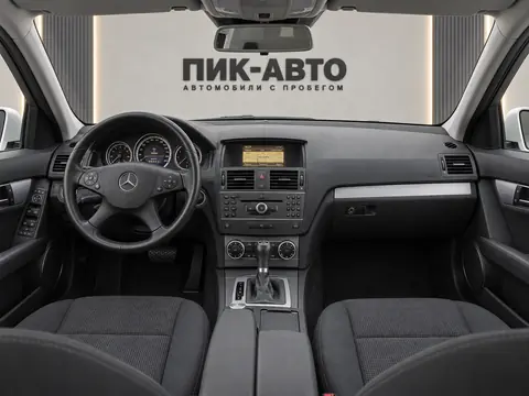 Mercedes-Benz C 180 CGI 2010, панель приборов