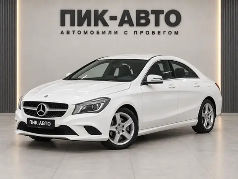 Mercedes-Benz CLA 200 2014, вид спереди