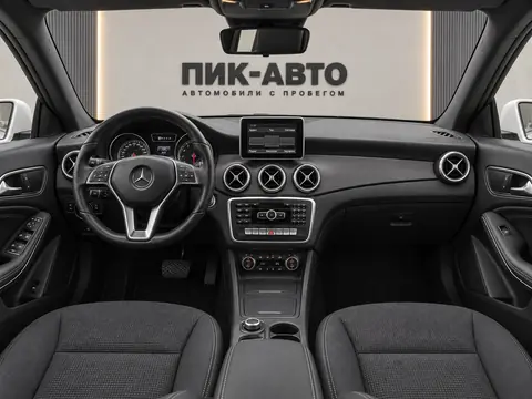 Mercedes-Benz CLA 200 2014, панель приборов