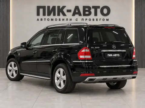 Mercedes-Benz GL 350 CDI 4MATIC 2011, вид сзади