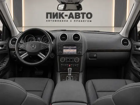 Mercedes-Benz GL 350 CDI 4MATIC 2011, панель приборов