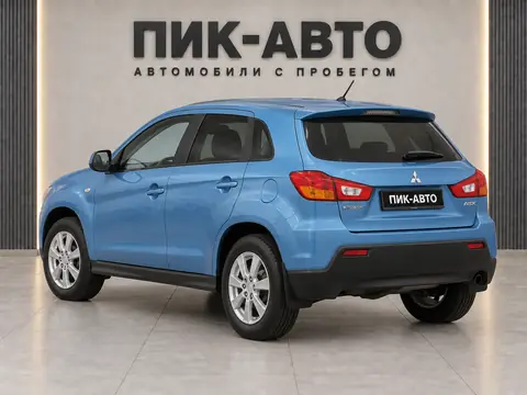Mitsubishi ASX 2010, вид сзади
