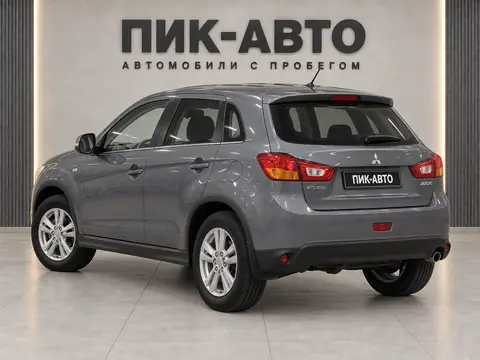 Mitsubishi ASX 2013, вид сзади