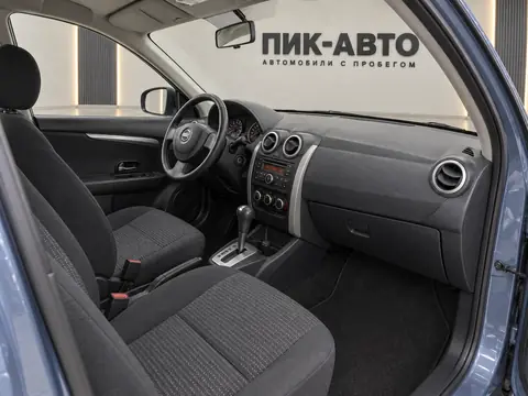 Nissan Almera 2014, салон