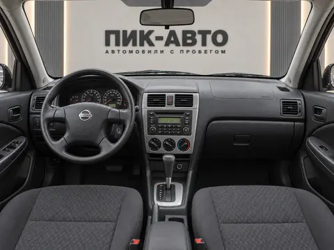 Nissan Almera 2006, панель приборов