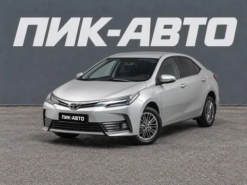 Toyota Corolla 2018, фото 1