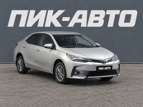Toyota Corolla 2018, фото 2
