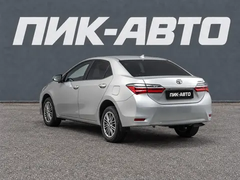 Toyota Corolla 2018, фото 4