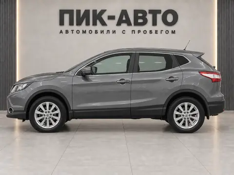 Nissan Qashqai 2014, вид сбоку