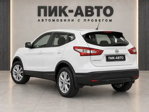 Nissan Qashqai 2017, вид сзади