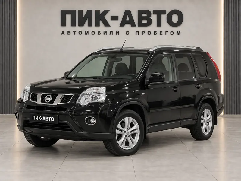 Nissan X-Trail 2012 — с пробегом, внедорожник, черный, вид спереди