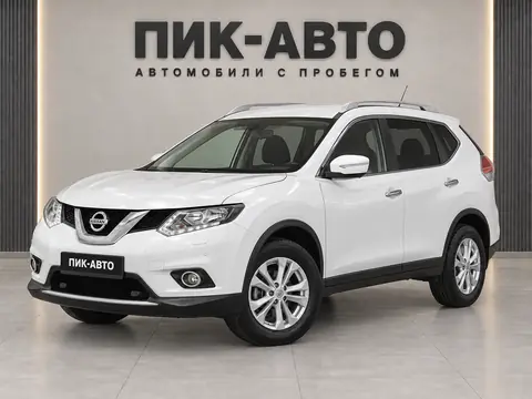 Nissan X-Trail 2015, вид спереди