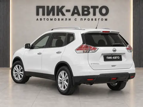 Nissan X-Trail 2015, вид сзади