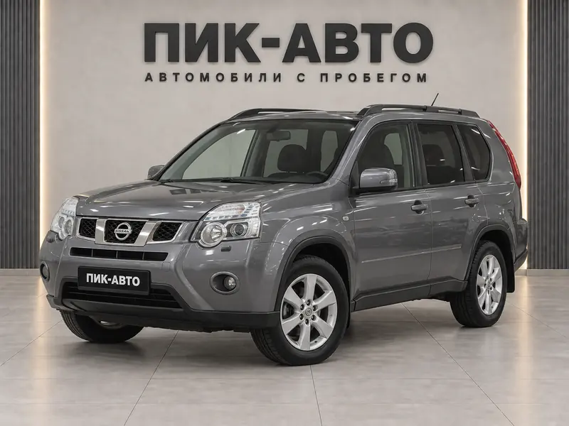 Nissan X-Trail 2014 — с пробегом, внедорожник, серый, вид спереди
