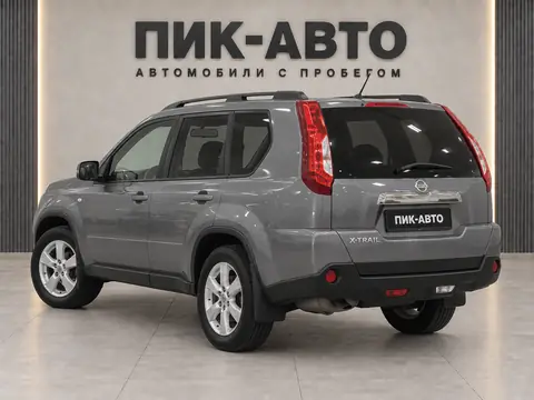 Nissan X-Trail 2014, вид сзади