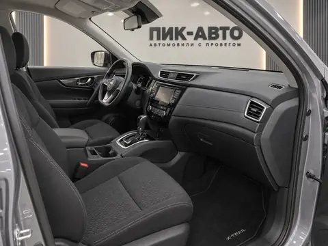 Nissan X-Trail 2019, салон