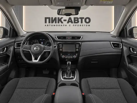 Nissan X-Trail 2019, панель приборов