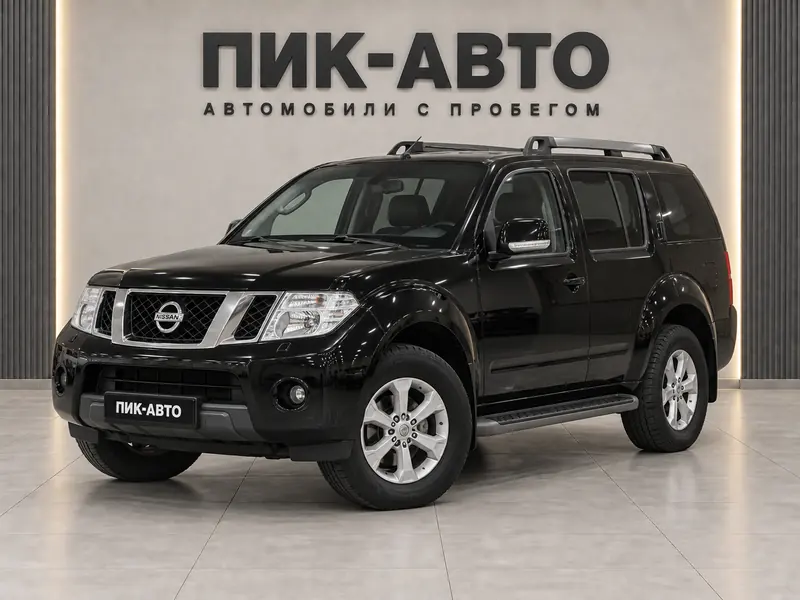 Nissan Pathfinder 2013 — с пробегом, внедорожник, черный, вид спереди