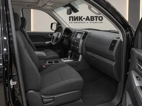 Nissan Pathfinder 2013, салон