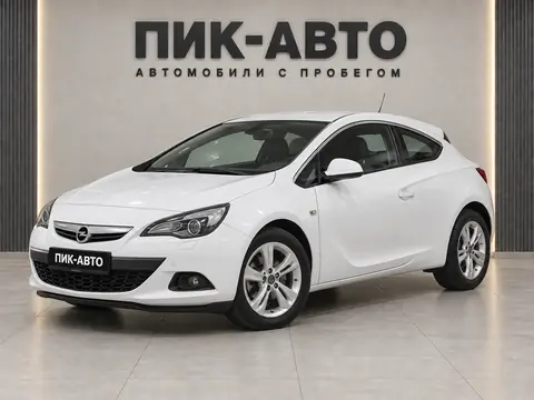 Opel Astra GTC 2013, вид спереди